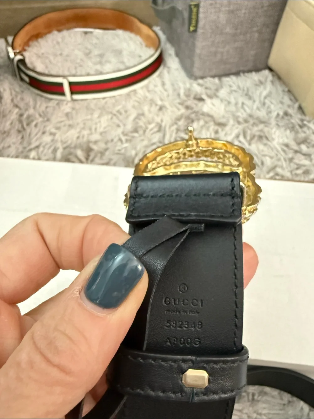 Size 85/34 Gucci Black Leather Belt with Gold Buckle